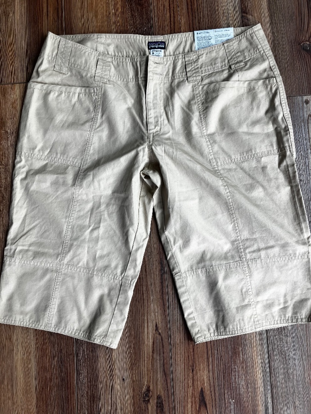 Patagonia Cali Roll Up Cuff Bermuda Hiking Shorts Women 10 Tan Beige Outdoor NWT
